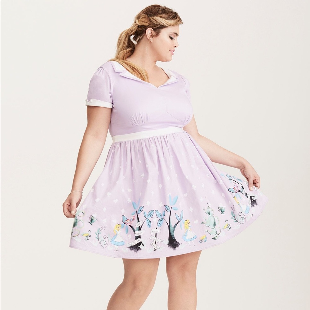 Retro 1950s style Alice in Wonderland